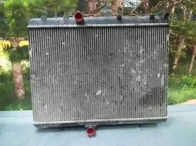 Pièce détachée automobile d'occasion Radiateur D'eau pour PEUGEOT 307 BERLINA (S2) 1.6 16V HDi Références OEM IAM P9645586780  ETP10069