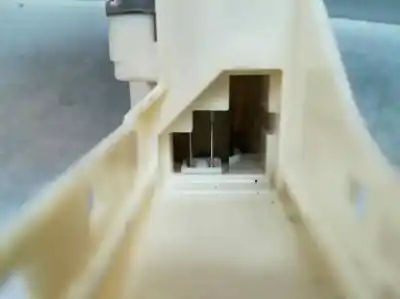 Peça sobressalente para automóvel em segunda mão motor elevador vidro dianteiro direito por ford focus lim. (cb4) trend referências oem iam 1776001  2 pins