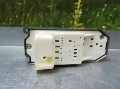 Second-hand car spare part left front power window switch for toyota yaris active oem iam references   
