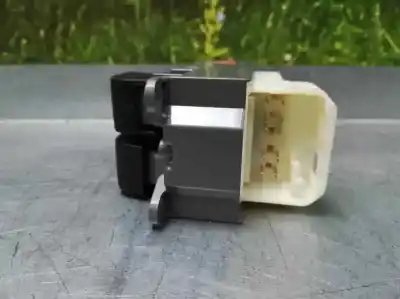 Second-hand car spare part left front power window switch for toyota yaris active oem iam references   