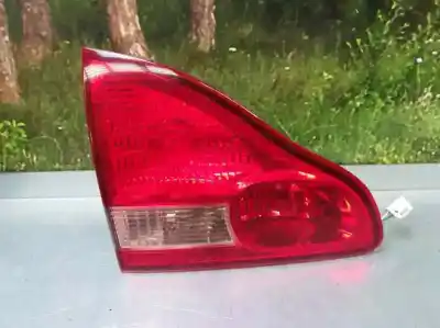Автозапчасти б/у левый задний фонарь за toyota avensis verso (m20) 2.0 d4-d luna ссылки oem iam 