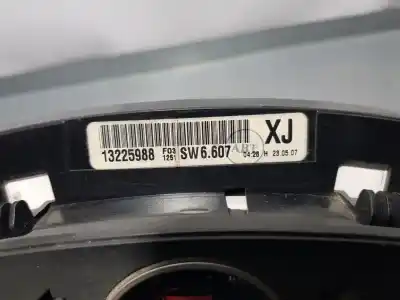 Peça sobressalente para automóvel em segunda mão quadrante por opel zafira b cosmo referências oem iam 13225988  