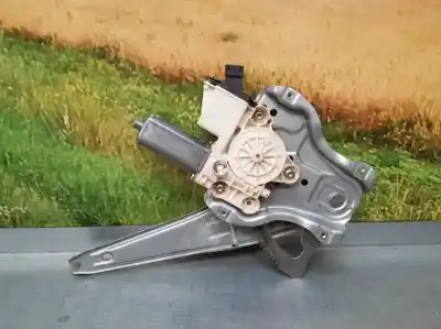 Second-hand car spare part rear right window regulator for toyota corolla (_e12_) 1.4 d (nde120_) oem iam references 