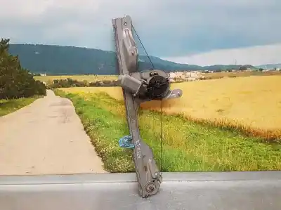 Second-hand car spare part DRIVER LEFT WINDOW REGULATOR for RENAULT GRAND MODUS  OEM IAM references   2 PINS