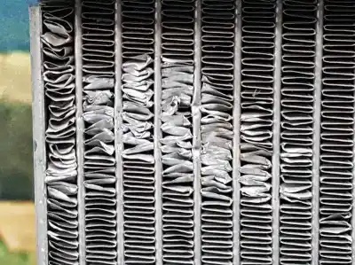 Pezzo di ricambio per auto di seconda mano radiatore d acqua per citroen c4 picasso sx riferimenti oem iam p9680533480  991746q