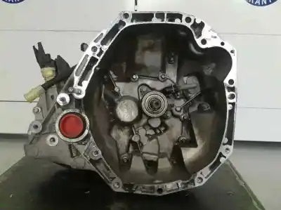 Peça sobressalente para automóvel em segunda mão caixa de velocidades por dacia sandero laureate music referências oem iam jr5351