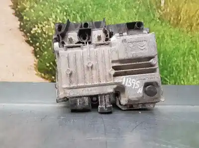 Second-hand car spare part START/STOP CONTROL UNIT for PEUGEOT 208  OEM IAM references 9819596180  28535616