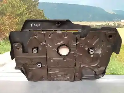 Second-hand car spare part engine cover for toyota auris active oem iam references   