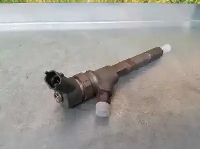 Автозапчастина б/у инжектор для toyota yaris (ncp1/nlp1/scp1) 1.4 turbodiesel cat посилання на oem iam 2367033040  0445110227