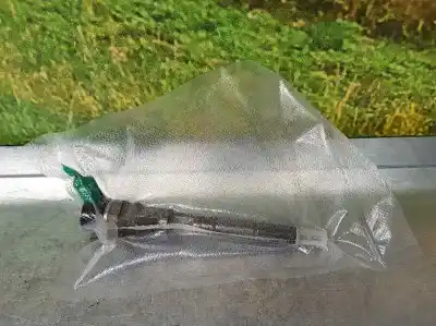 Автозапчастина б/у инжектор для toyota yaris (ncp1/nlp1/scp1) 1.4 turbodiesel cat посилання на oem iam 2367033040  0445110227