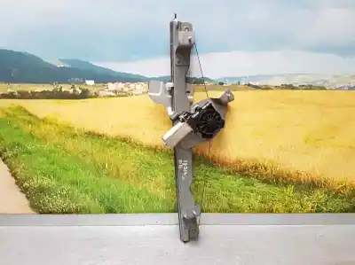 Peça sobressalente para automóvel em segunda mão Elevador De Vidros Dianteiro Direito por DACIA SANDERO Stepway Referências OEM IAM 8200733825  2 PINS