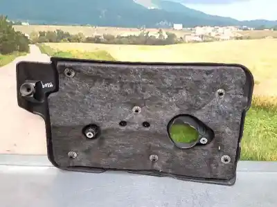 Second-hand car spare part engine cover for mazda 2 lim. (de) 1.6 cd diesel cat oem iam references 7v2q6n041bb  