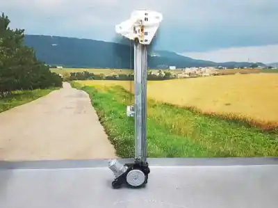 Second-hand car spare part driver left window regulator for subaru xv sport oem iam references 61041fj010  6 pins