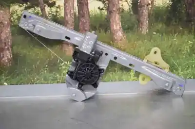 Second-hand car spare part PASSENGER SIDE RIGHT WINDOW REGULATOR for RENAULT TWINGO III  OEM IAM references   2 PINS