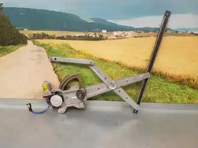 Gebrauchtes Autoersatzteil fensterheber vorne rechts zum kia sorento i (jc) 2.5 crdi oem-iam-referenzen 