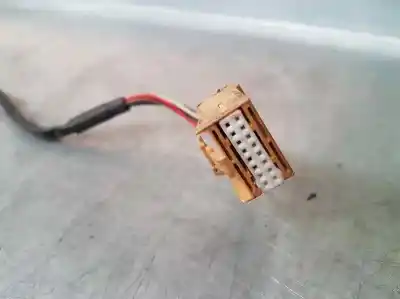 Peça sobressalente para automóvel em segunda mão espelho retrovisor esquerdo por audi a4 berlina (8e) 2.0 referências oem iam   5 cables