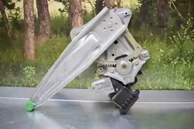 Peça sobressalente para automóvel em segunda mão elevador de vidros traseiro direito por toyota auris active referências oem iam 691919100  10 pins