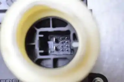 Peça sobressalente para automóvel em segunda mão elevador de vidros traseiro direito por toyota auris active referências oem iam 691919100  10 pins