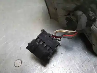 Peça sobressalente para automóvel em segunda mão espelho retrovisor esquerdo por audi a4 berlina (b5) 1.9 tdi referências oem iam   5 cables