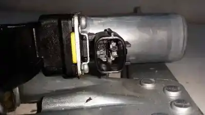 Second-hand car spare part passenger side right window regulator for dacia sandero ambiance oem iam references   2 pins