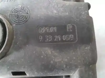 Second-hand car spare part right fog light for opel meriva cosmo oem iam references 93321059  60101