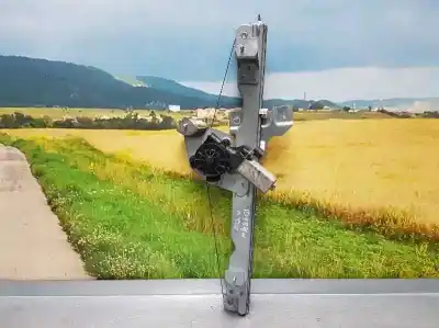 Tweedehands auto-onderdeel regelaar links voorruit voor dacia sandero ambiance oem iam-referenties 