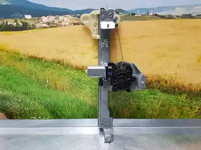 Peça sobressalente para automóvel em segunda mão  por RENAULT CAPTUR  Referências OEM IAM 128001472B  3S2063C