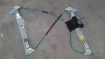 Recambio de automóvil de segunda mano de ELEVALUNAS DELANTERO IZQUIERDO para OPEL CORSA D  referencias OEM IAM   6 PINS