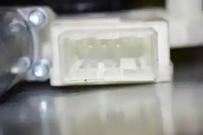 Peça sobressalente para automóvel em segunda mão elevador de vidros traseiro esquerdo por skoda rapid style referências oem iam   6 pins