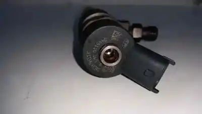 Second-hand car spare part Injector for OPEL ASTRA GTC 1.9 CDTI OEM IAM references 0445110165  
