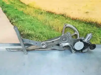 Second-hand car spare part Driver Left Window Regulator for LEXUS CT 200h OEM IAM references   7 PINS