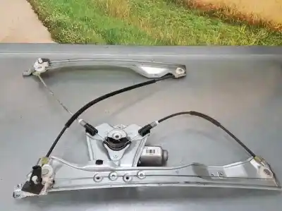 Second-hand car spare part driver left window regulator for renault clio iii authentique oem iam references 8200826167  2 pins