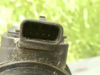 Second-hand car spare part flowmeter for renault clio iii authentique oem iam references 8200682558b  5wk97021