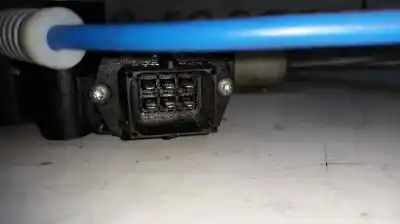 Peça sobressalente para automóvel em segunda mão elevador de vidros dianteiro direito por opel corsa d catch me referências oem iam   6 pins