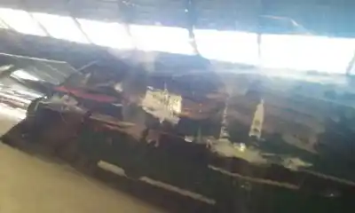 İkinci el araba yedek parçası arka sol kapi için toyota corolla (_e12_) 1.4 d (nde120_) oem iam referansları   