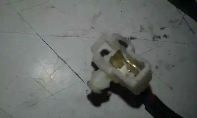 Peça sobressalente para automóvel em segunda mão elevador de vidros dianteiro direito por daewoo matiz s referências oem iam 96314610  2 pins