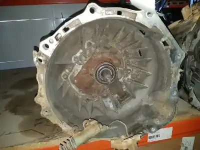 Peça sobressalente para automóvel em segunda mão CAIXA DE VELOCIDADES por TOYOTA HILUX  Referências OEM IAM 330303G120 5VELOCIDADES 