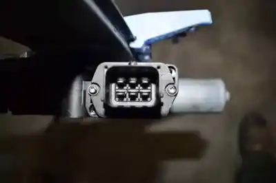 Автозапчасти б/у регулятор стекла переднего правого за opel corsa d corsavan ссылки oem iam   6 pins Автозапчасти б/у регулятор стекла переднего правого за opel corsa d corsavan ссылки oem iam   6 pins