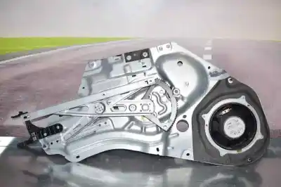 Second-hand car spare part passenger side right window regulator for kia soul burner oem iam references   2 pins