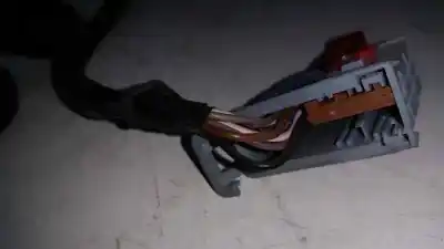 Pezzo di ricambio per auto di seconda mano specchio sinistro per fiat stilo (192) 1.9 jtd cat riferimenti oem iam   7 cables