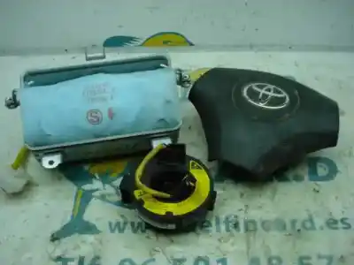 Pezzo di ricambio per auto di seconda mano  per TOYOTA COROLLA (E12)  Riferimenti OEM IAM 1401210  