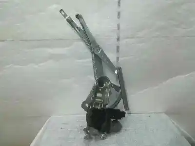 Pezzo di ricambio per auto di seconda mano ALZACRISTALLI ANTERIORE DESTRO per OPEL CORSA C  Riferimenti OEM IAM 24466594 6 PINS 400709A