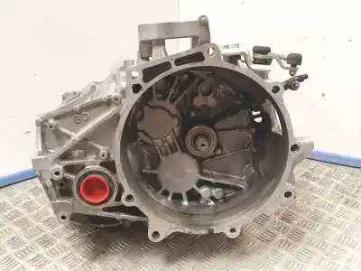 Peça sobressalente para automóvel em segunda mão  por CHRYSLER SEBRING BERLINA  Referências OEM IAM A7704068 6VELOCIDADES 