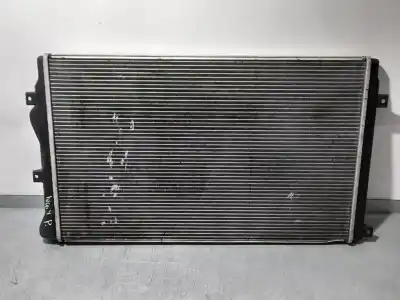 Автозапчастина б/у водяний радіатор для audi a3 (8p) 1.9 tdi ambiente посилання на oem iam 1k0121251at  