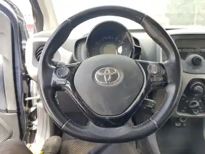 Second-hand car spare part steering wheel for toyota aygo x-cite oem iam references   