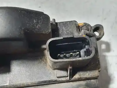 Second-hand car spare part front right door lock for renault clio iii authentique oem iam references   