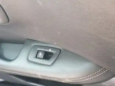 Pièce détachée automobile d'occasion Commande De Lève Vitre Arrière Gauche pour JEEP COMPASS II Sport 4x2 Références OEM IAM   