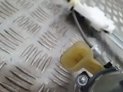 Second-hand car spare part rear left window regulator for kia stonic (ybcuv) drive oem iam references   