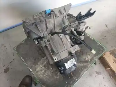 Автозапчастина б/у коробка передач для renault clio iii exception посилання на oem iam jh3128 5velocidades s369961