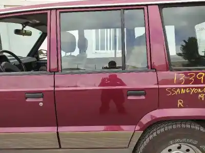 Recambio de automóvil de segunda mano de puerta trasera izquierda para ssangyong family * referencias oem iam 